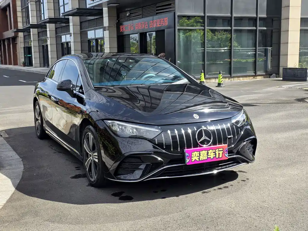 Mercedes-Benz EQE 2024