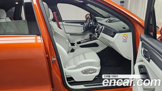 Porsche Macan 2022