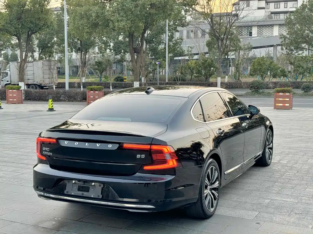 Volvo S90 2021