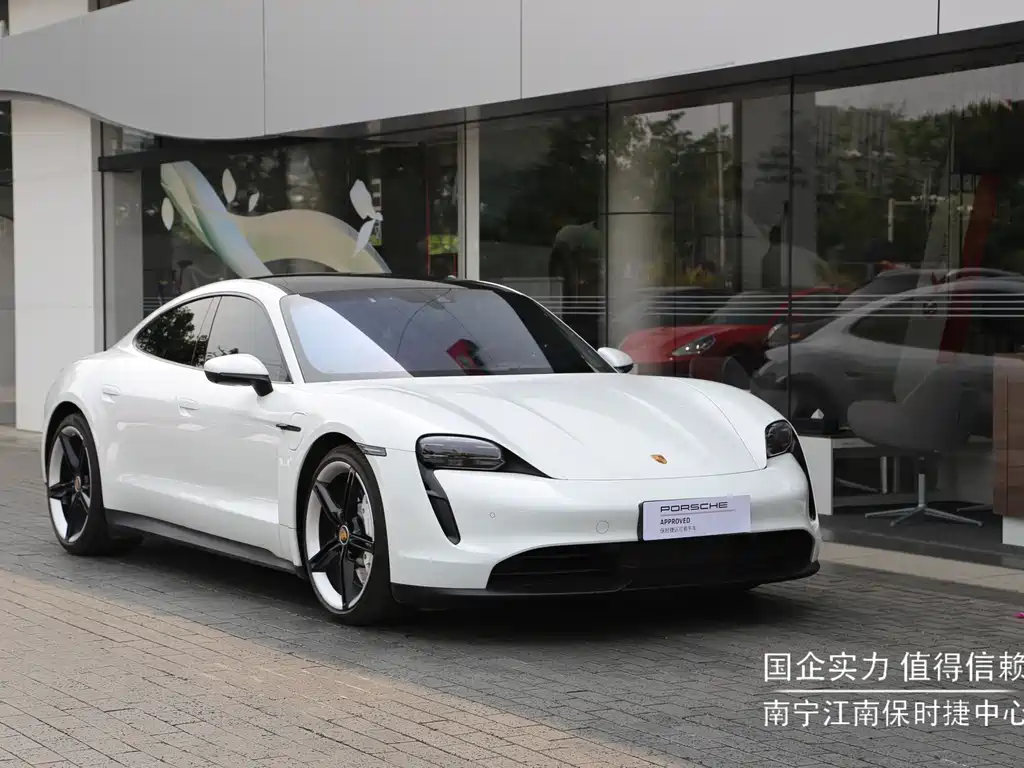 Porsche Taycan 2023