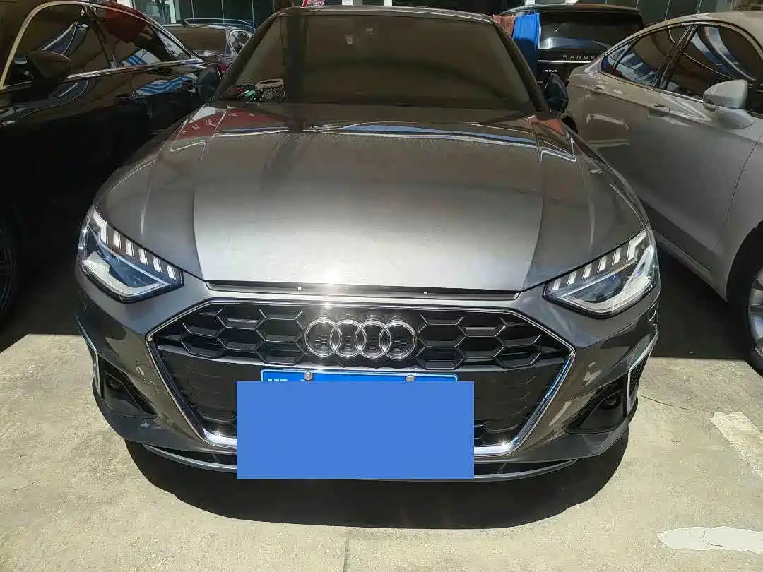 Audi A4 2021