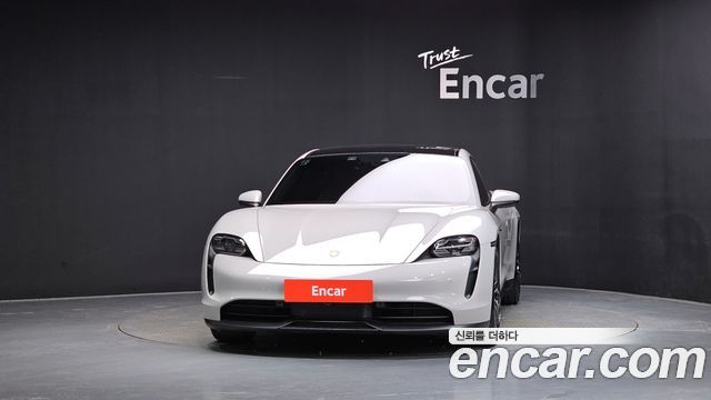 Porsche Taycan 2023
