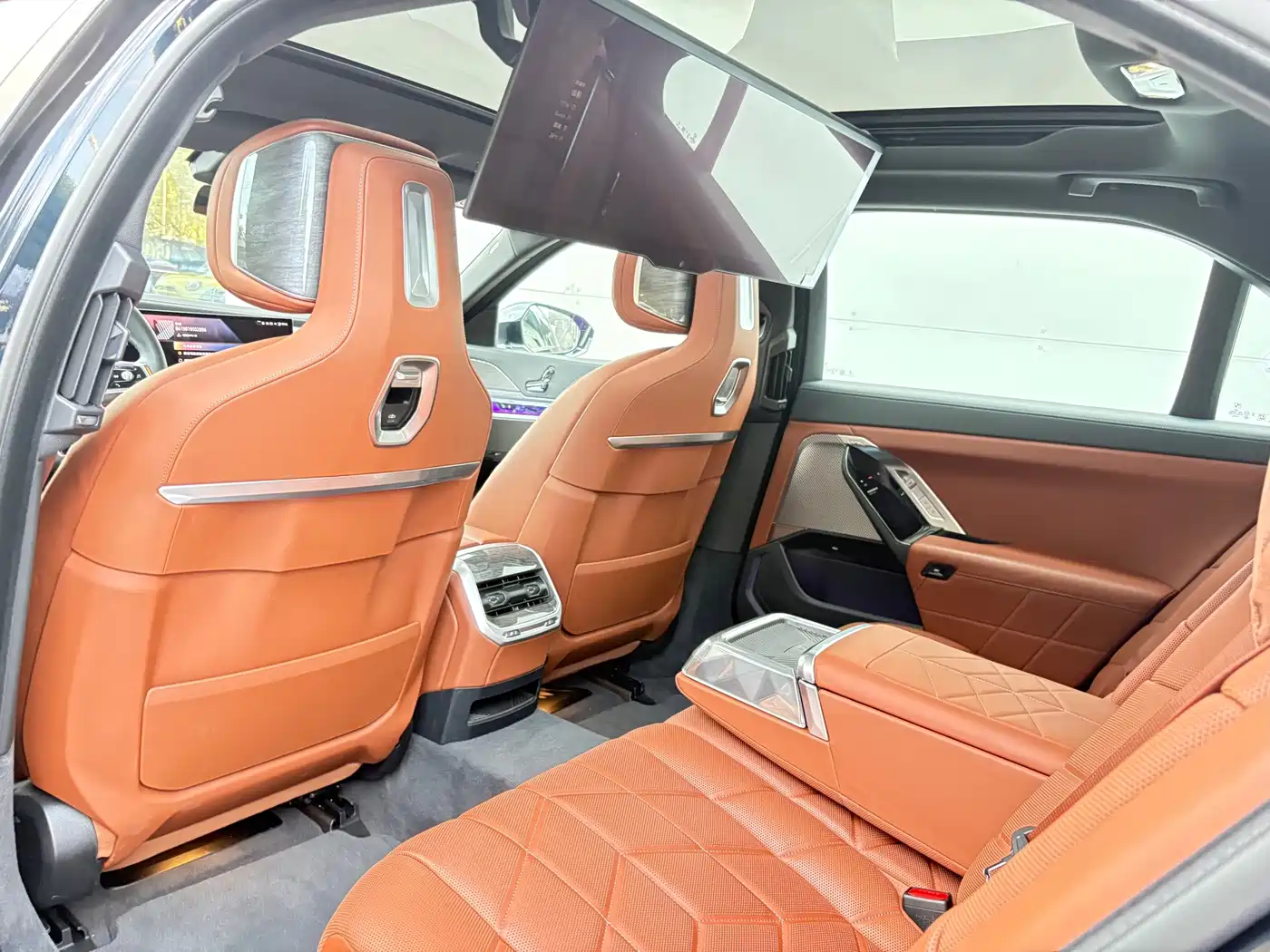 BMW i7 2025