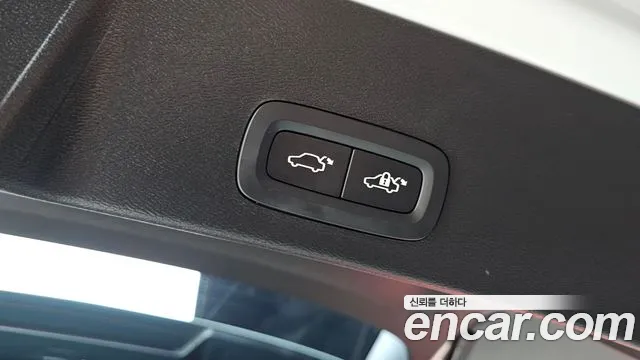 Volvo XC40 2022