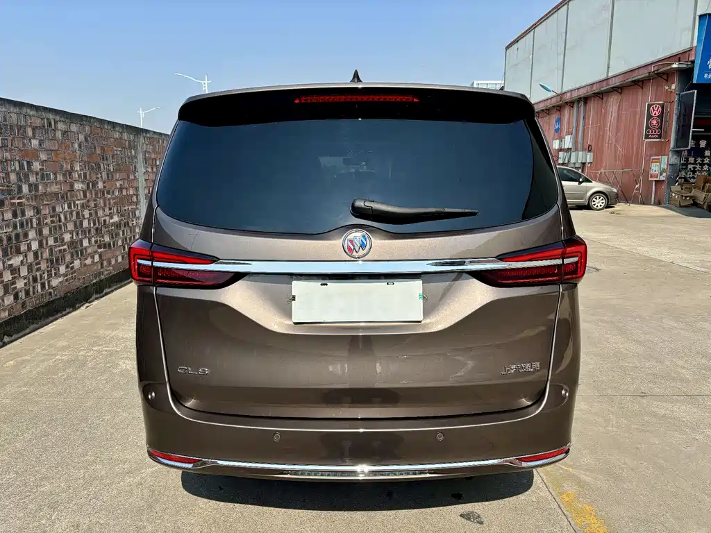 Buick GL8 2023