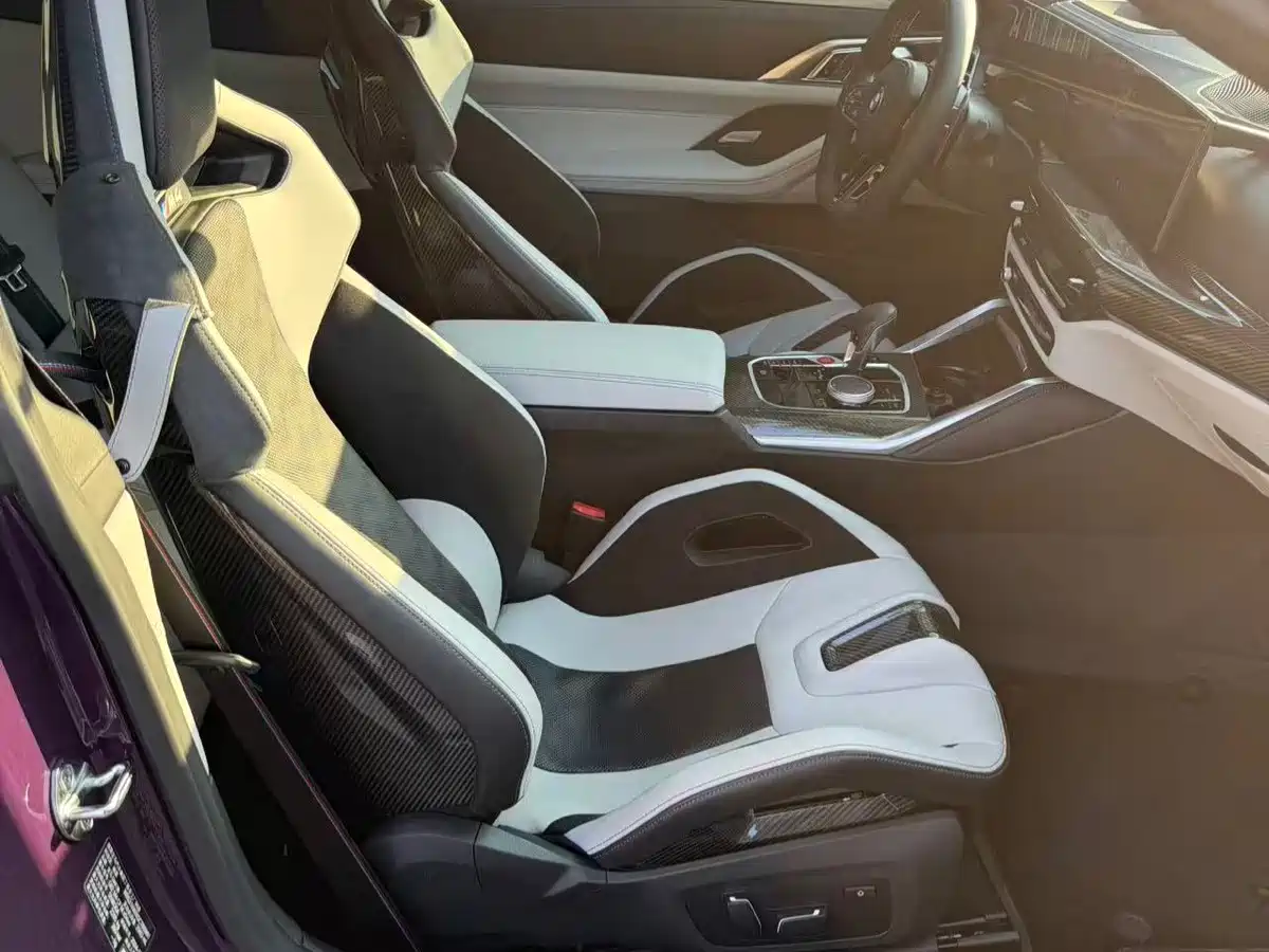 BMW M4 2025