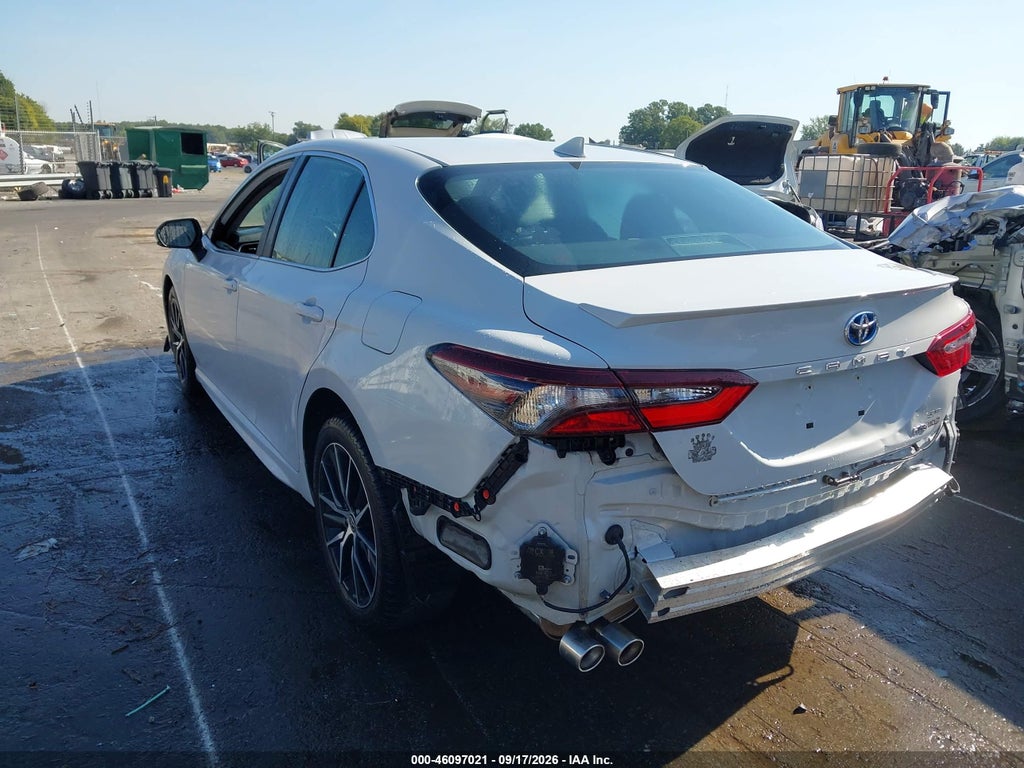 Toyota Camry 2022