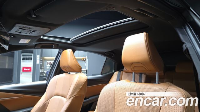 Toyota Camry 2025