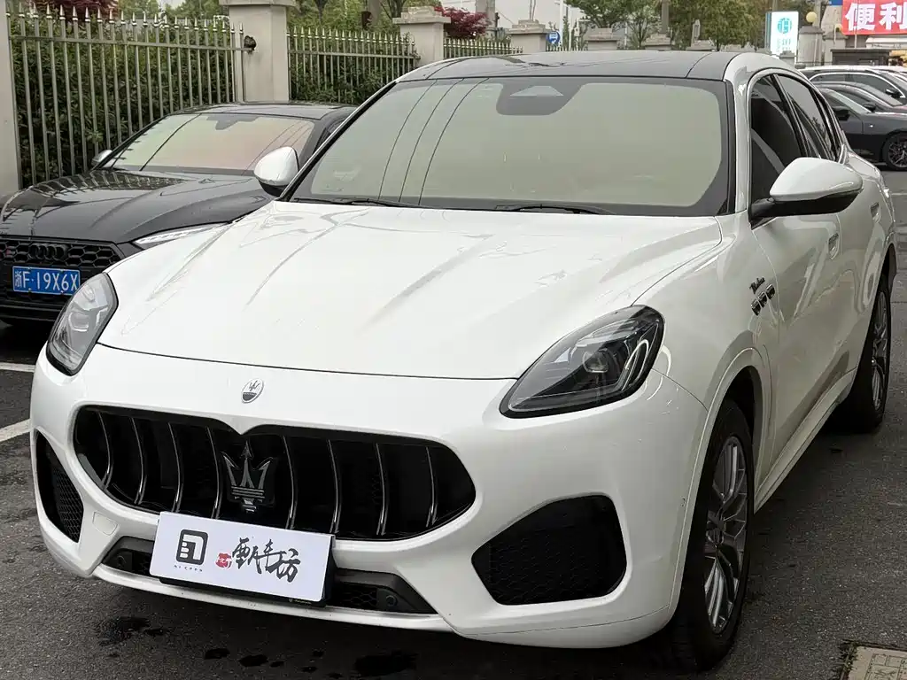 Maserati Grecale 2022