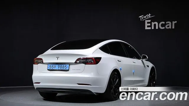 Tesla Model 3 2020
