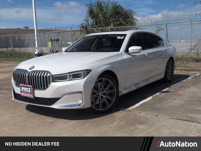 BMW 750 2022
