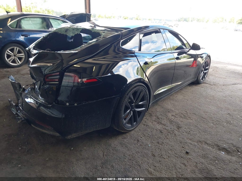 Tesla Model S 2022