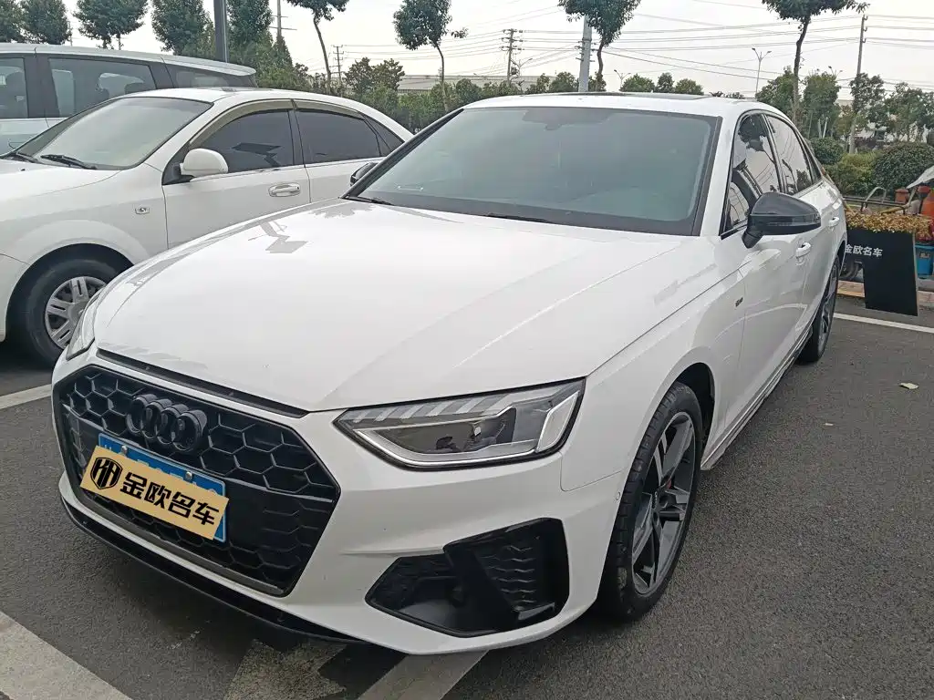 Audi A4 2023