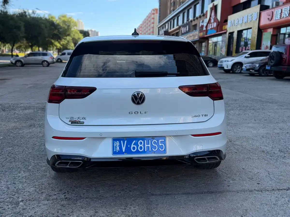 Volkswagen Golf 2022