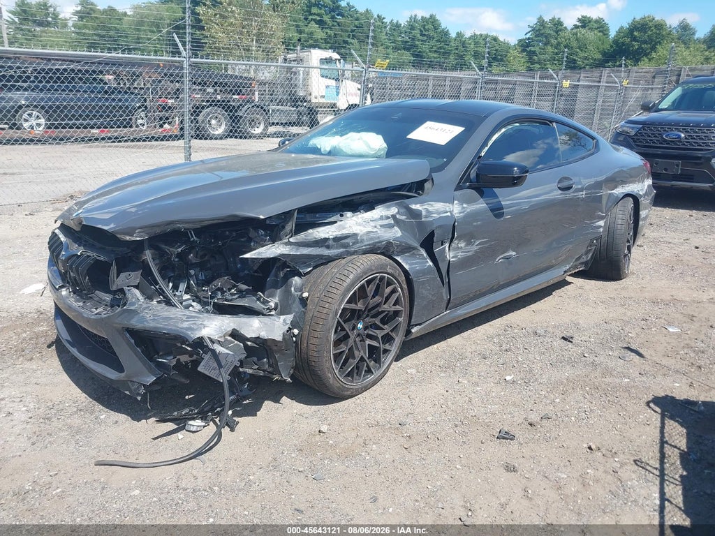 BMW M8 2022