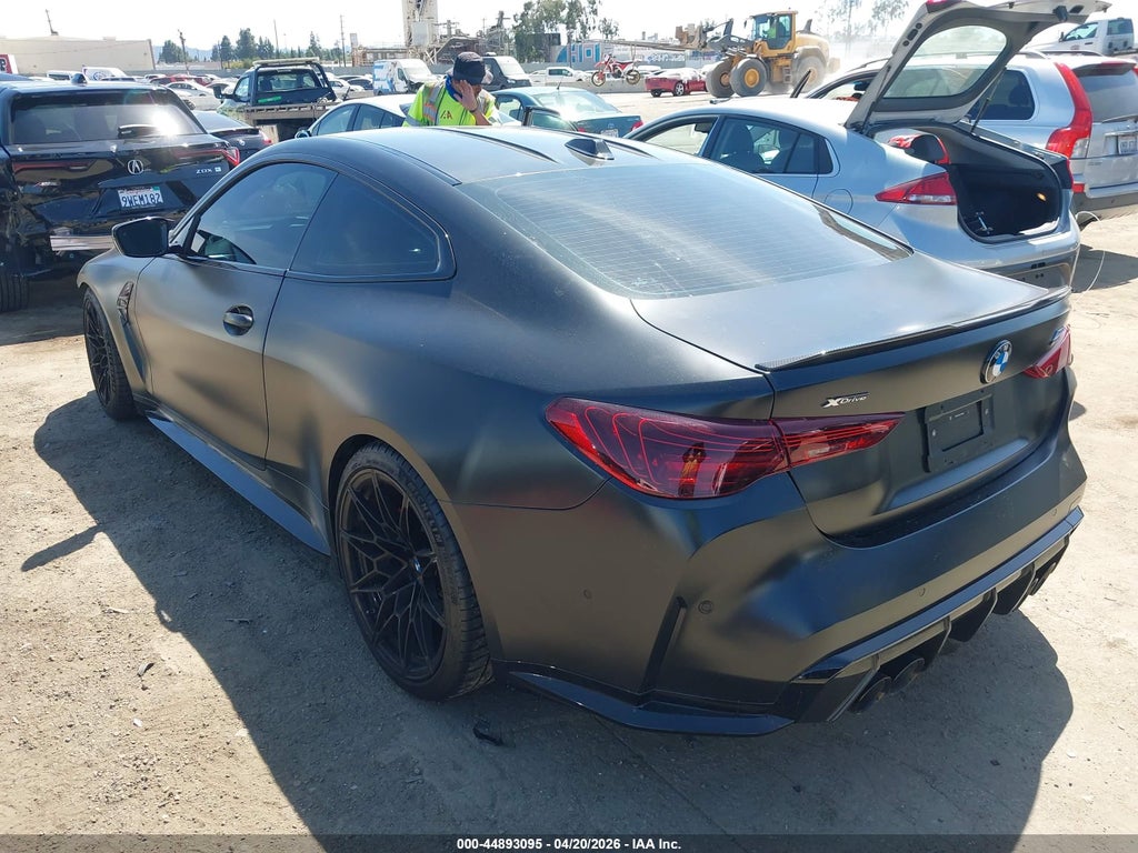 BMW M4 2025