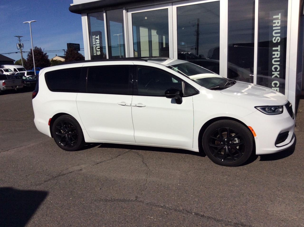 Chrysler Pacifica 2024