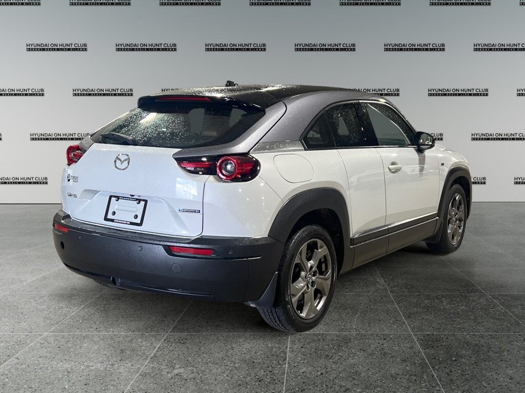 Mazda MX-30 2023