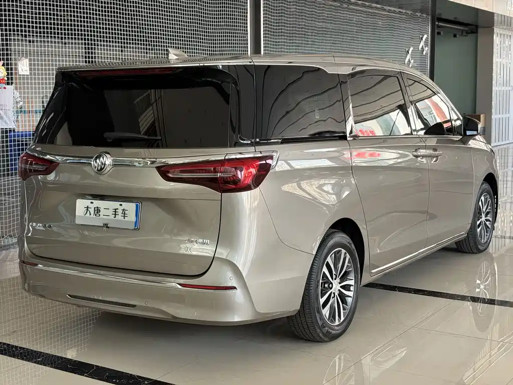 Buick GL8 2024