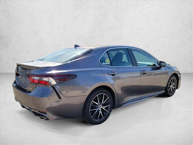 Toyota Camry 2021