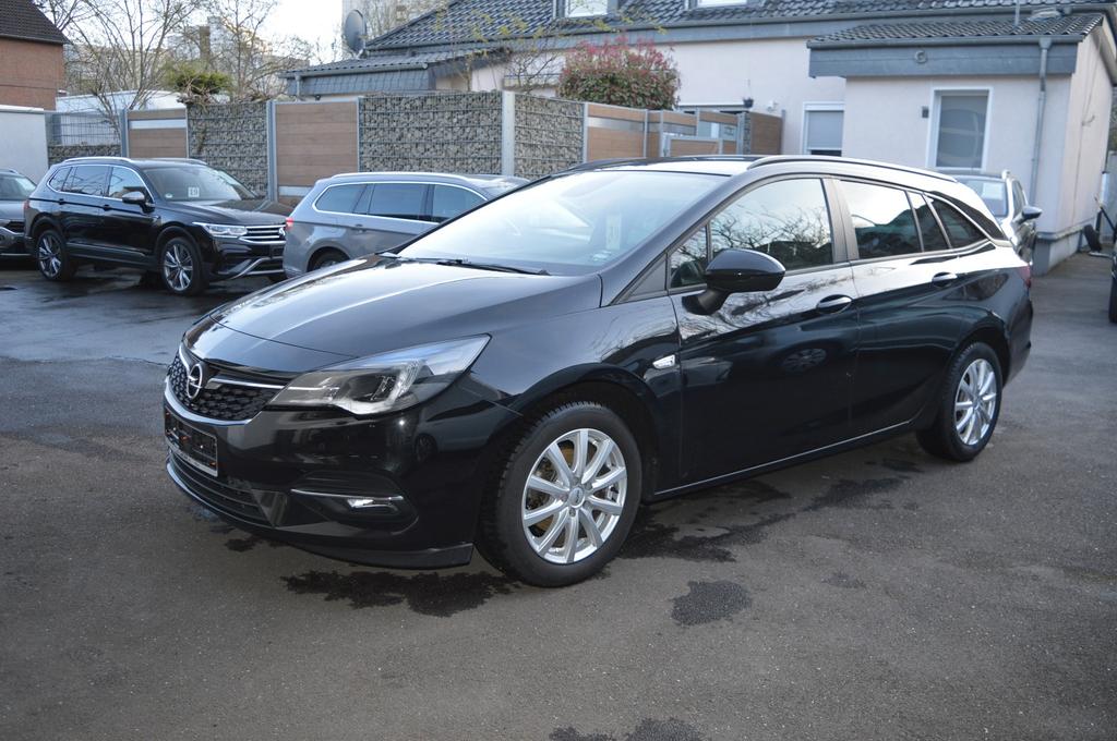Opel Astra 2022