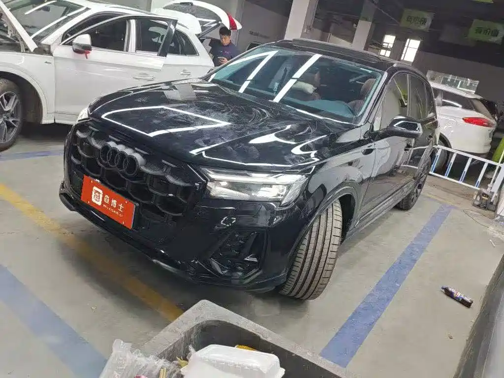 Audi Q7 2025