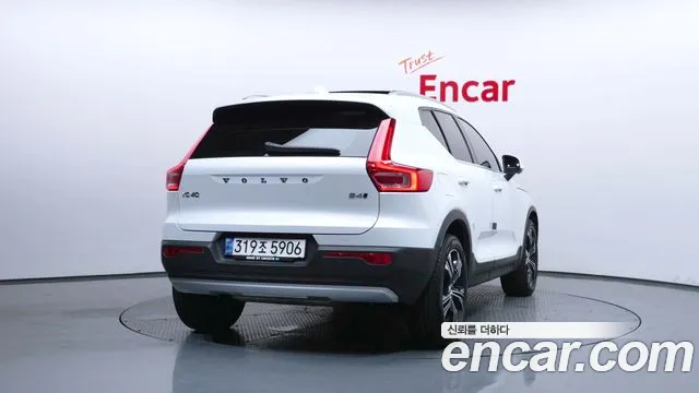 Volvo XC40 2021