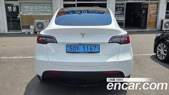 Tesla Model Y 2021