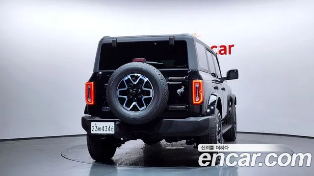 Ford Bronco 2023