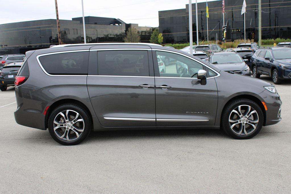 Chrysler Pacifica 2022