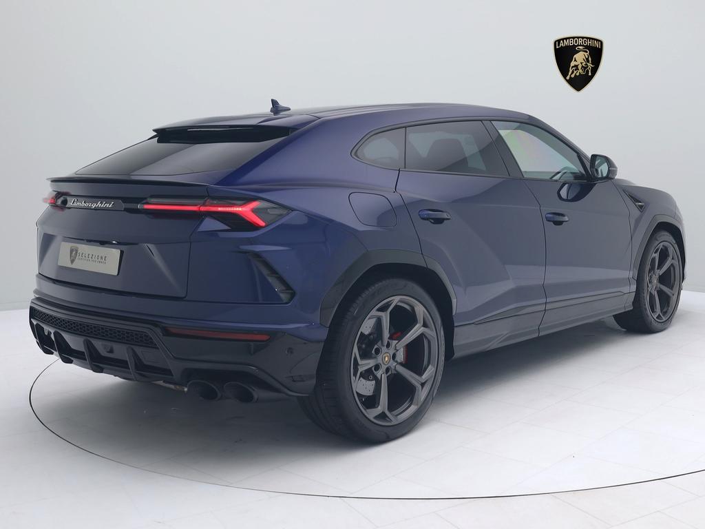 Lamborghini Urus 2021