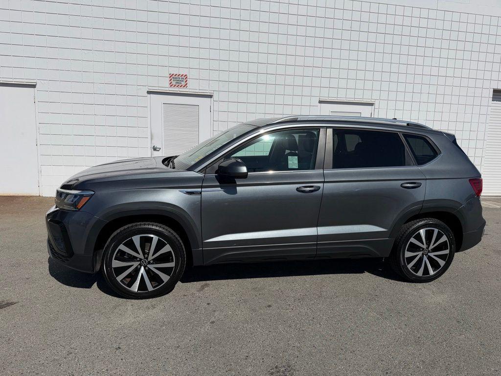 Volkswagen Taos 2024