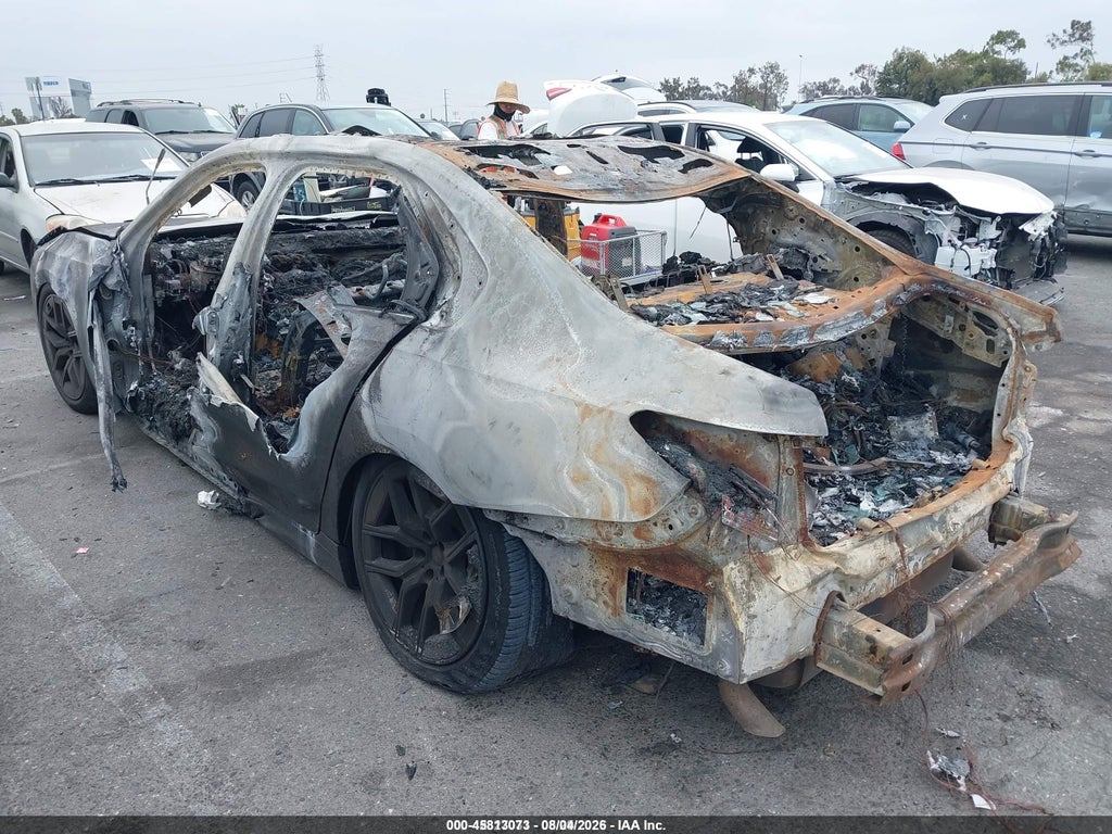 BMW 740 2024