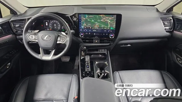 Lexus NX 2024