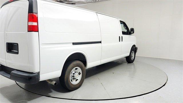 Chevrolet Express 2023