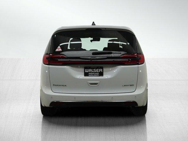 Chrysler Pacifica 2024