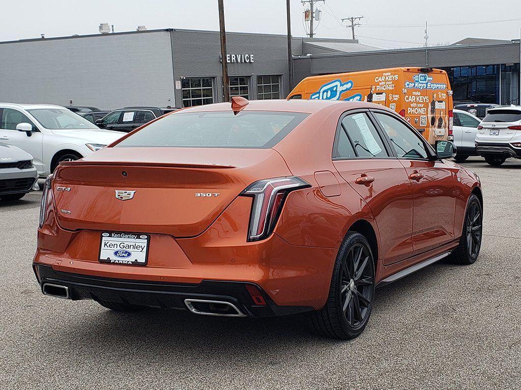 Cadillac CT4 2023