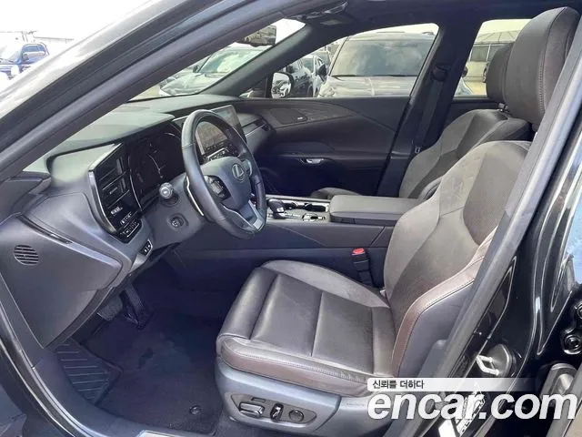 Lexus RX 2024