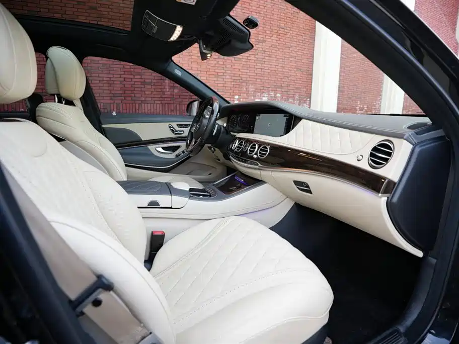 Mercedes-Benz Maybach S-Класс 2020
