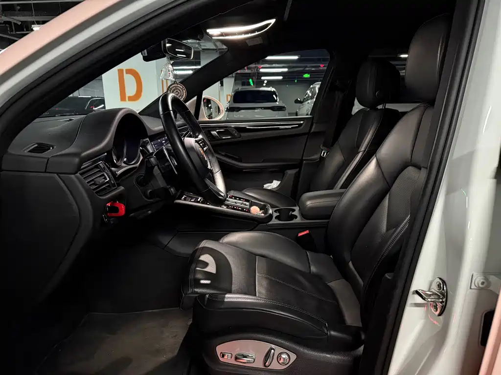 Porsche Macan 2023