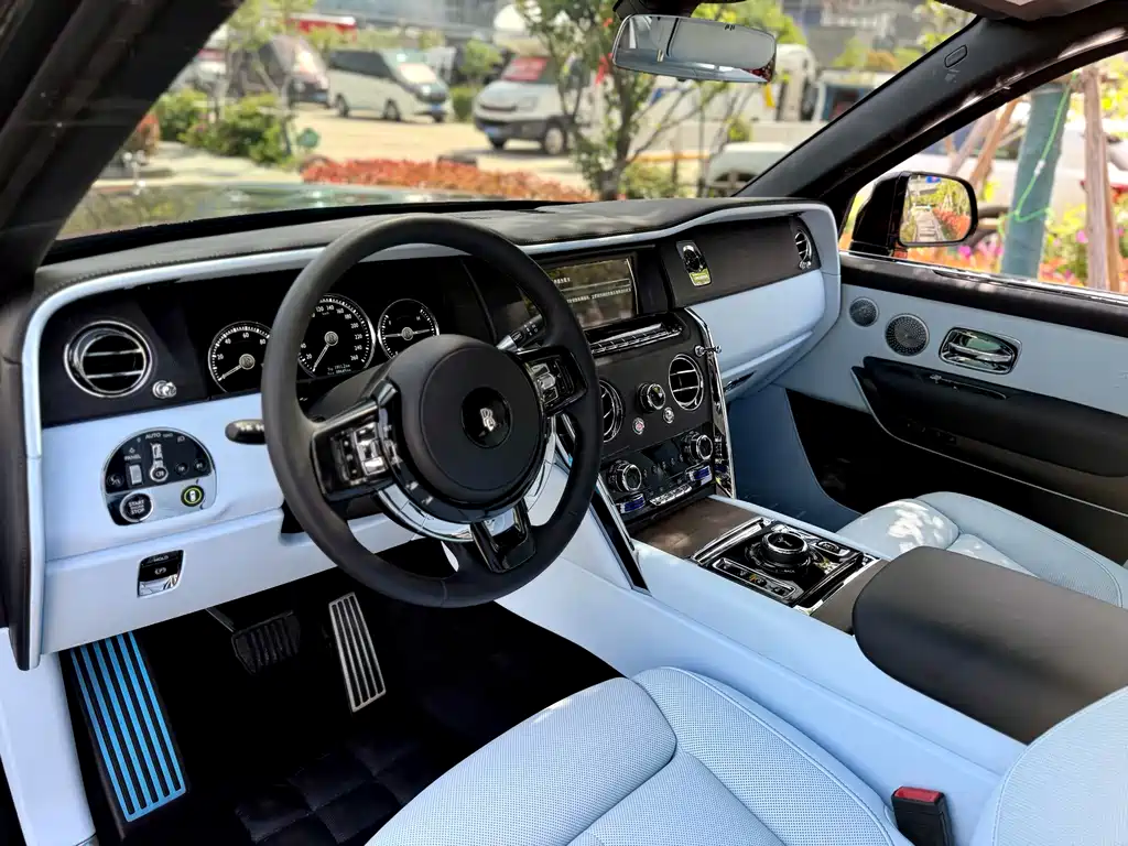 Rolls-Royce Cullinan 2024