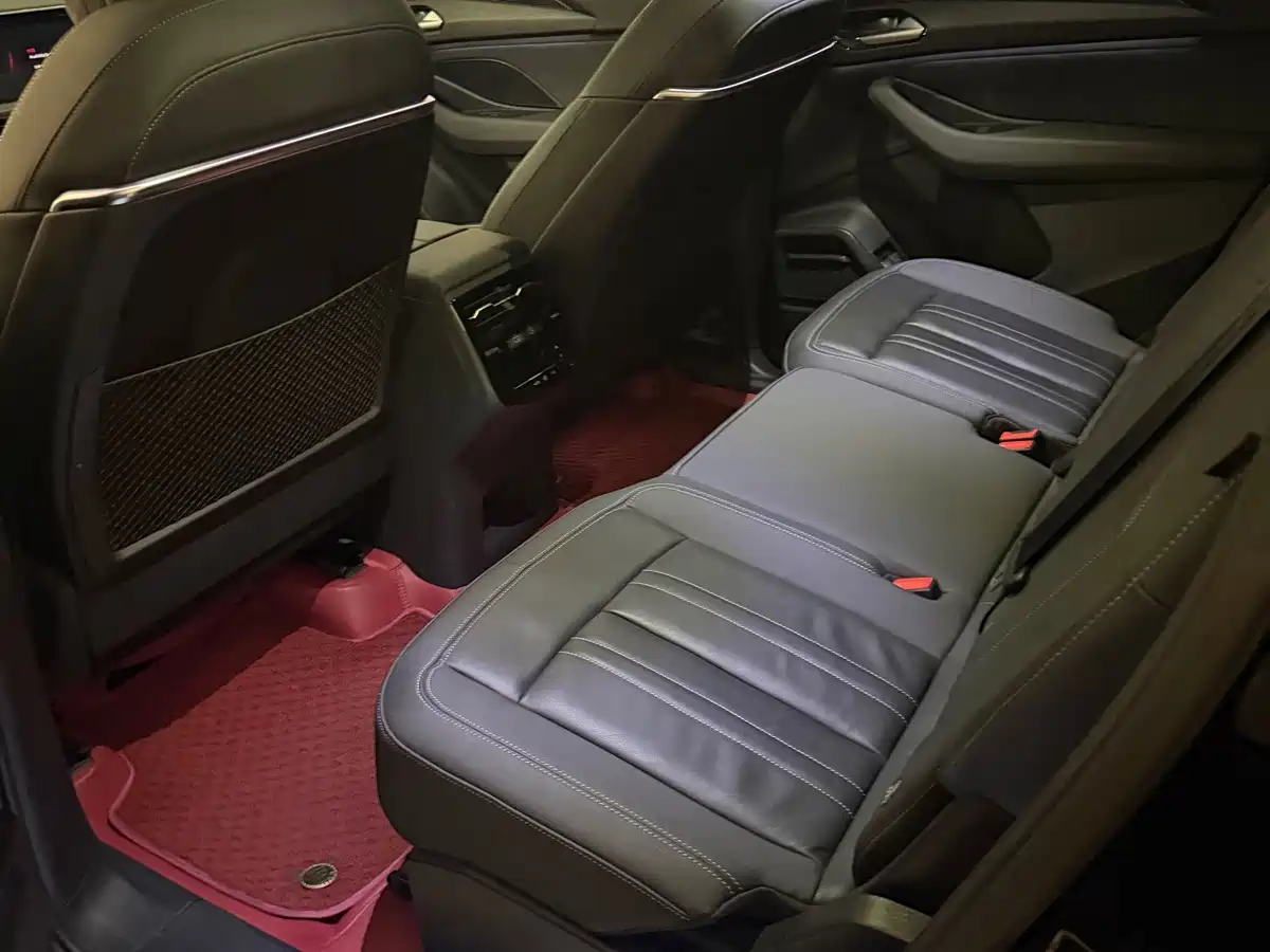 Audi Q6 2025