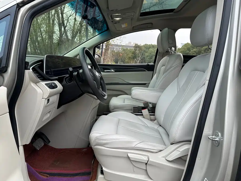 Buick GL8 2021