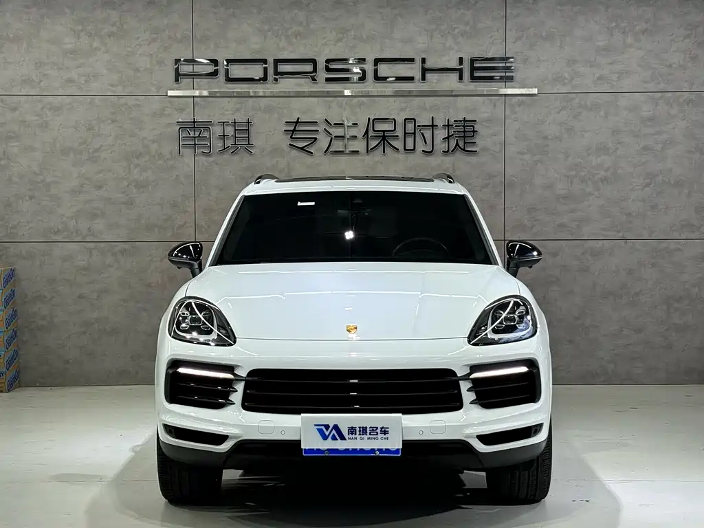 Porsche Cayenne 2021
