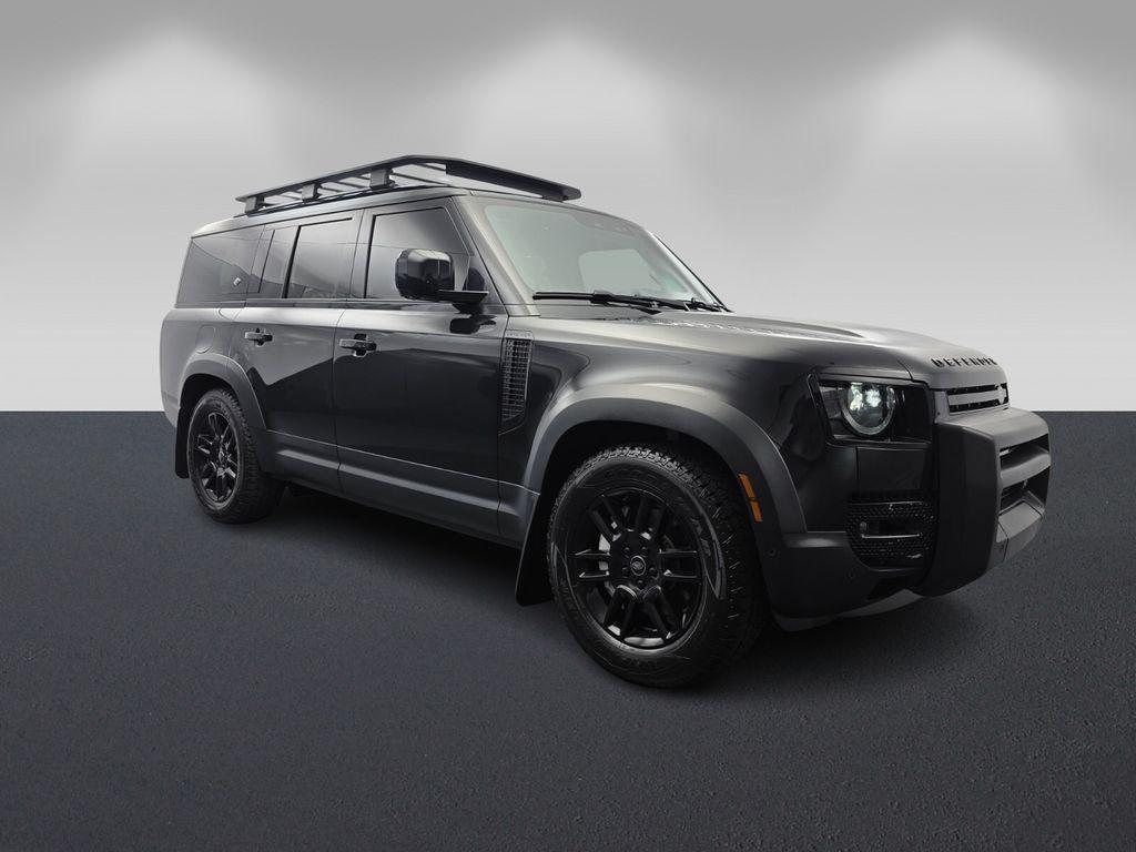 Land Rover Defender 2023