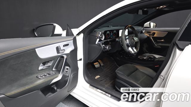 Mercedes-Benz CLA 2021