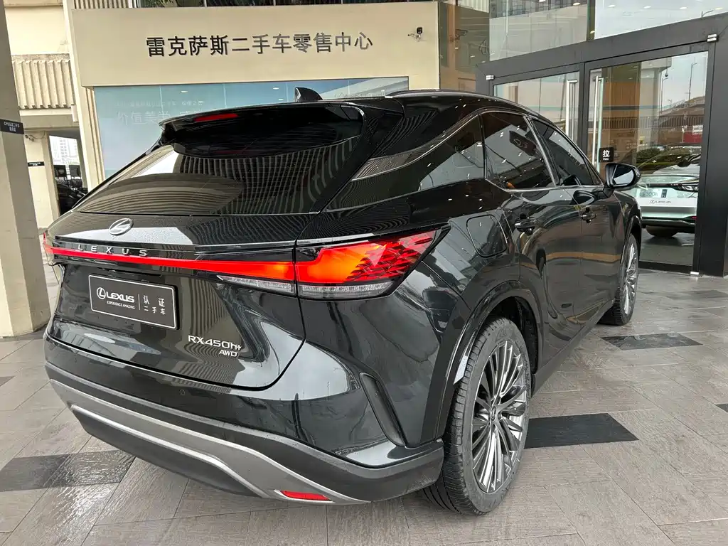 Lexus RX 2024