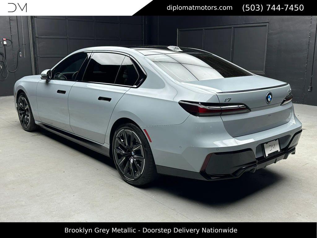 BMW i7 2025