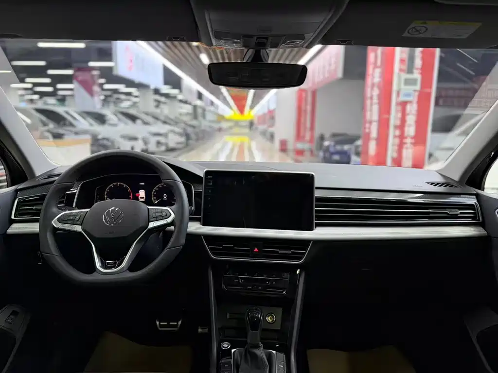Volkswagen Tiguan 2025