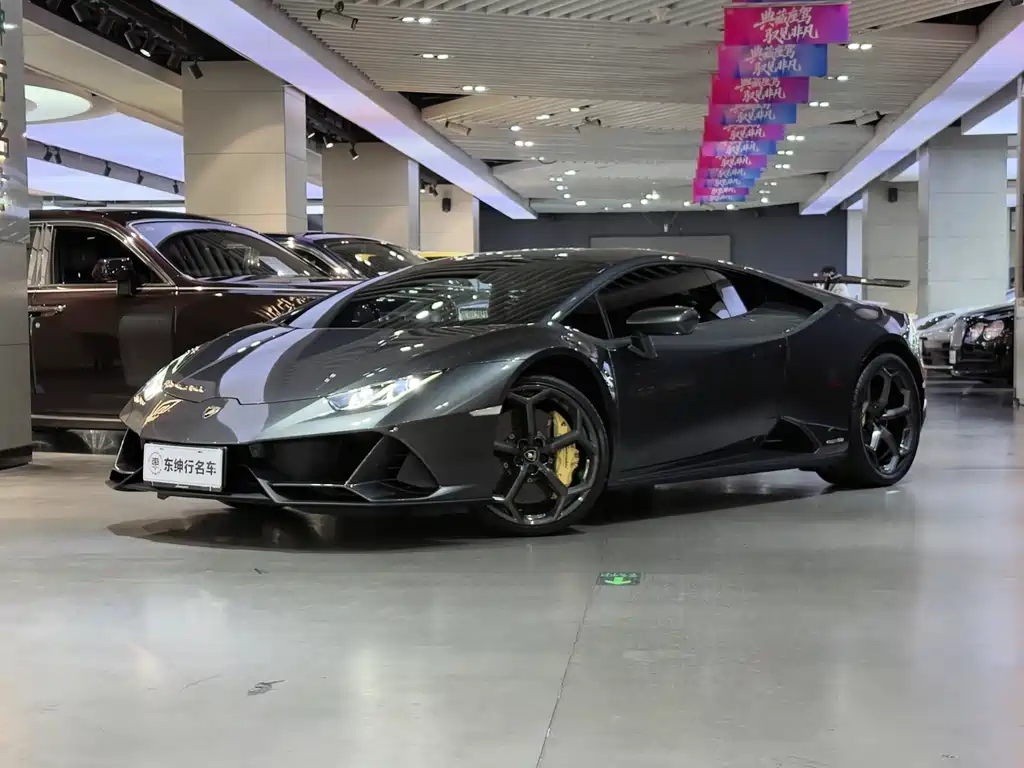 Lamborghini Huracán 2021